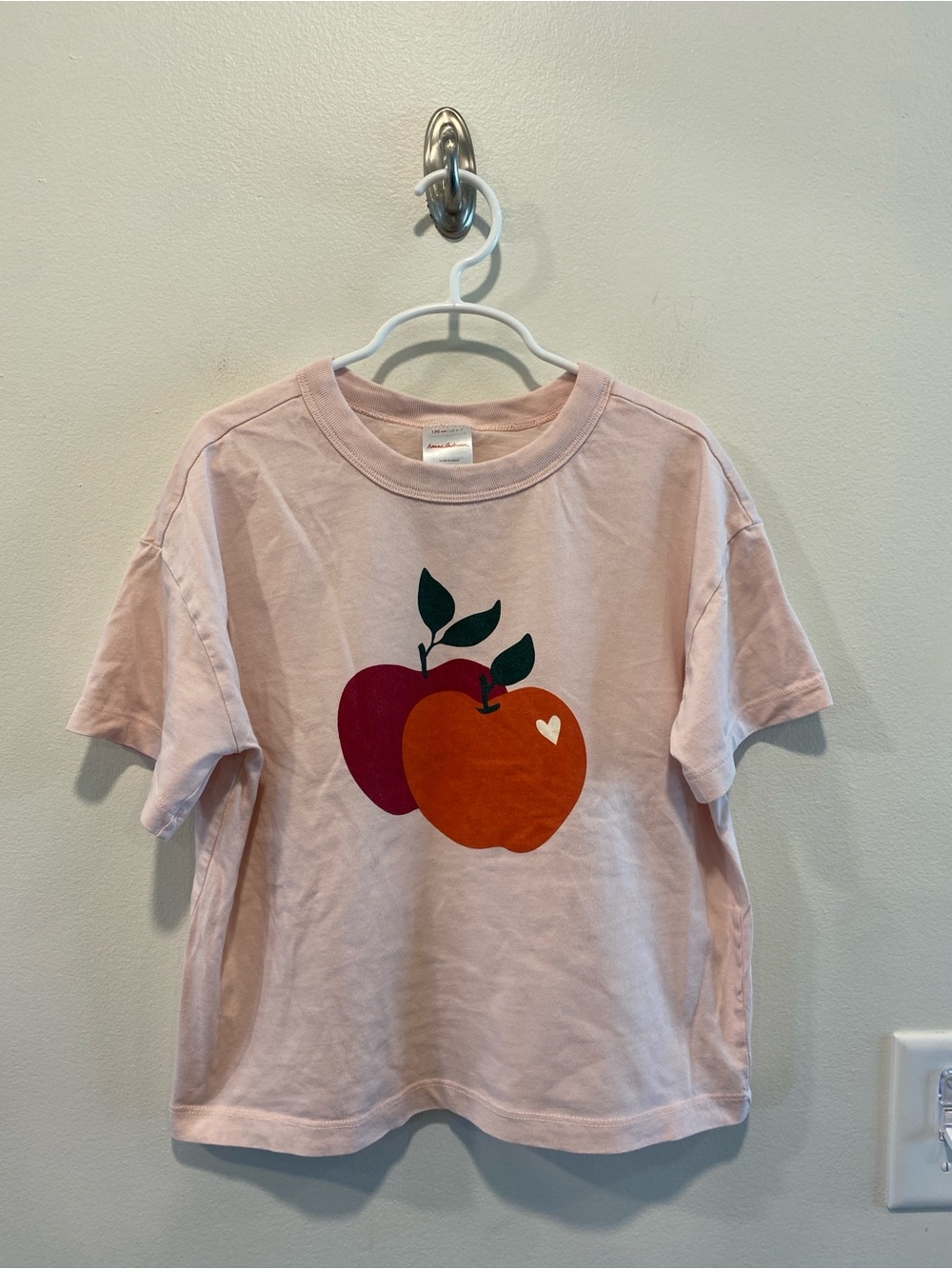 Hanna Andersson graphic tee sweet apples girls size 120 6-7 relaxed fit  fruit